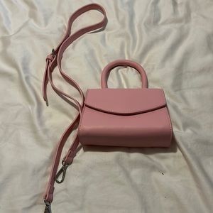 urban outfitters pink purse